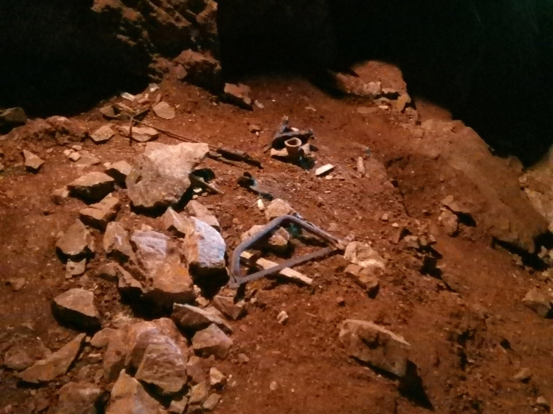 Katafyki Cave-Kythnos必去景点