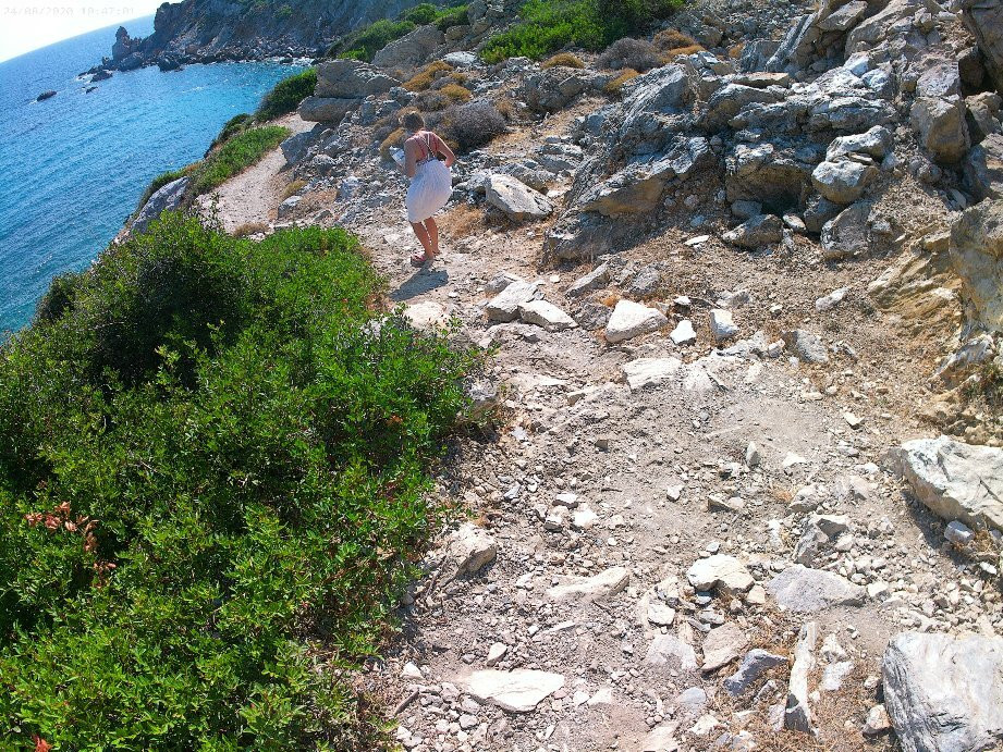 Kastro Beach景点图片