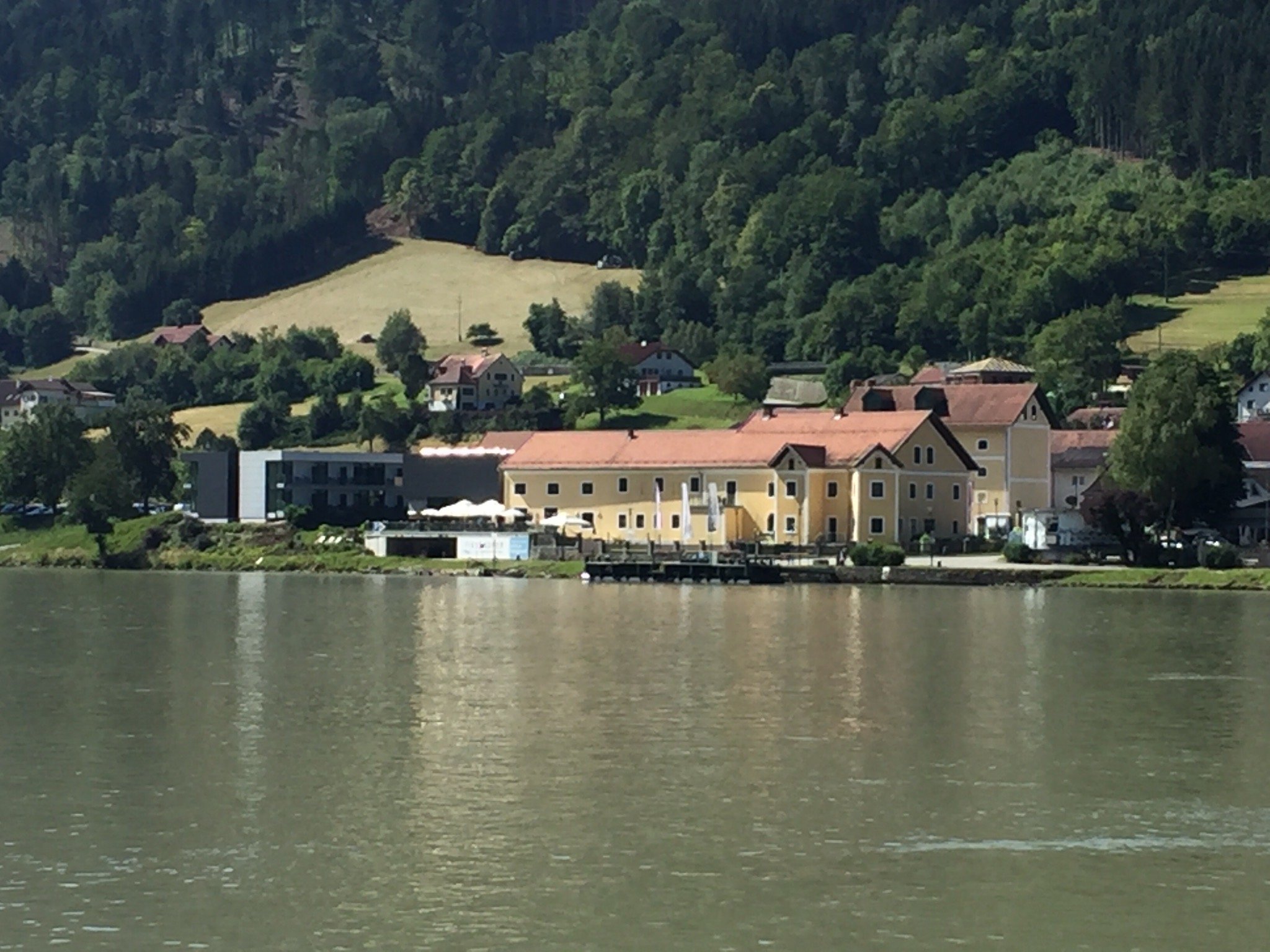 Wesenufer Hotel-官方