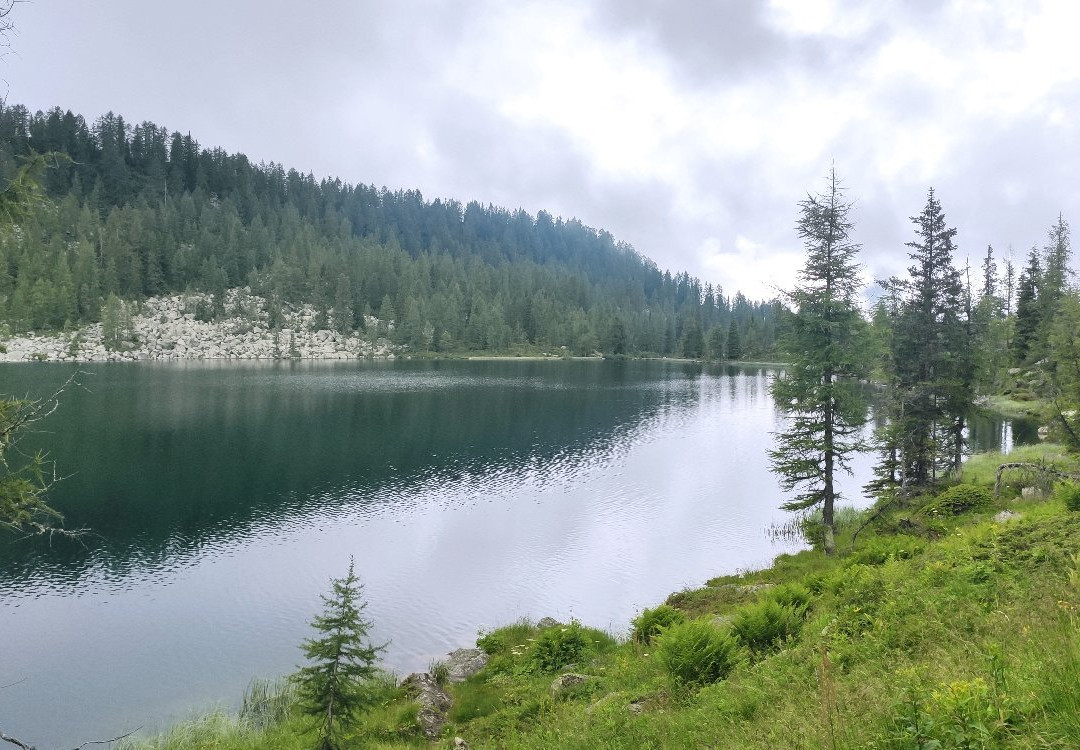Lago Garzonè景点图片