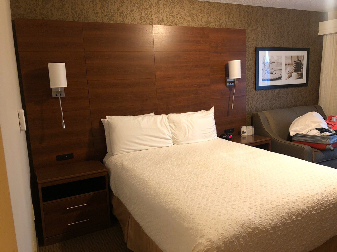 Budget Host Inn & Suites主图