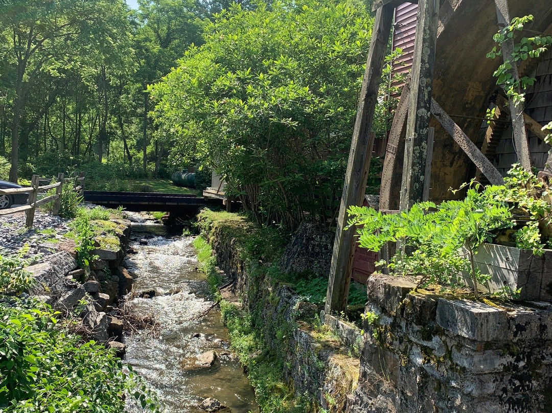 The Inn At Gristmill Square主图