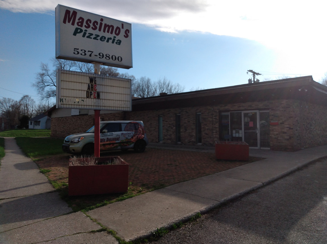 Massimo's Pizzeria