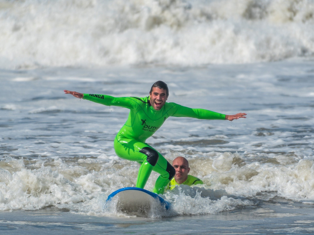 Dude Surf School景点图片
