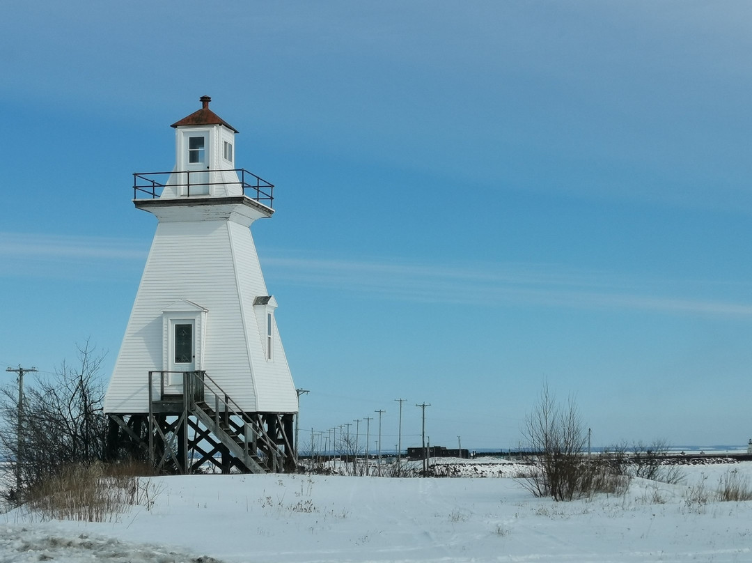 Cape Tormentine Outer Wharf Lighthouses景点图片