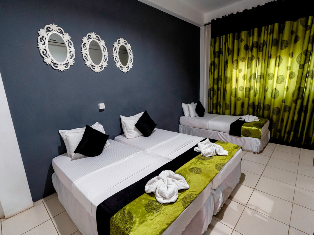 帕瓦纳度假酒店主图