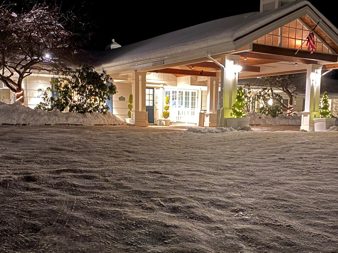 Bluebird Cady Hill Lodge主图