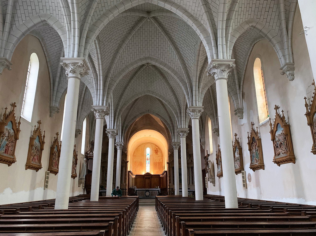 Eglise Saint-Hilaire景点图片