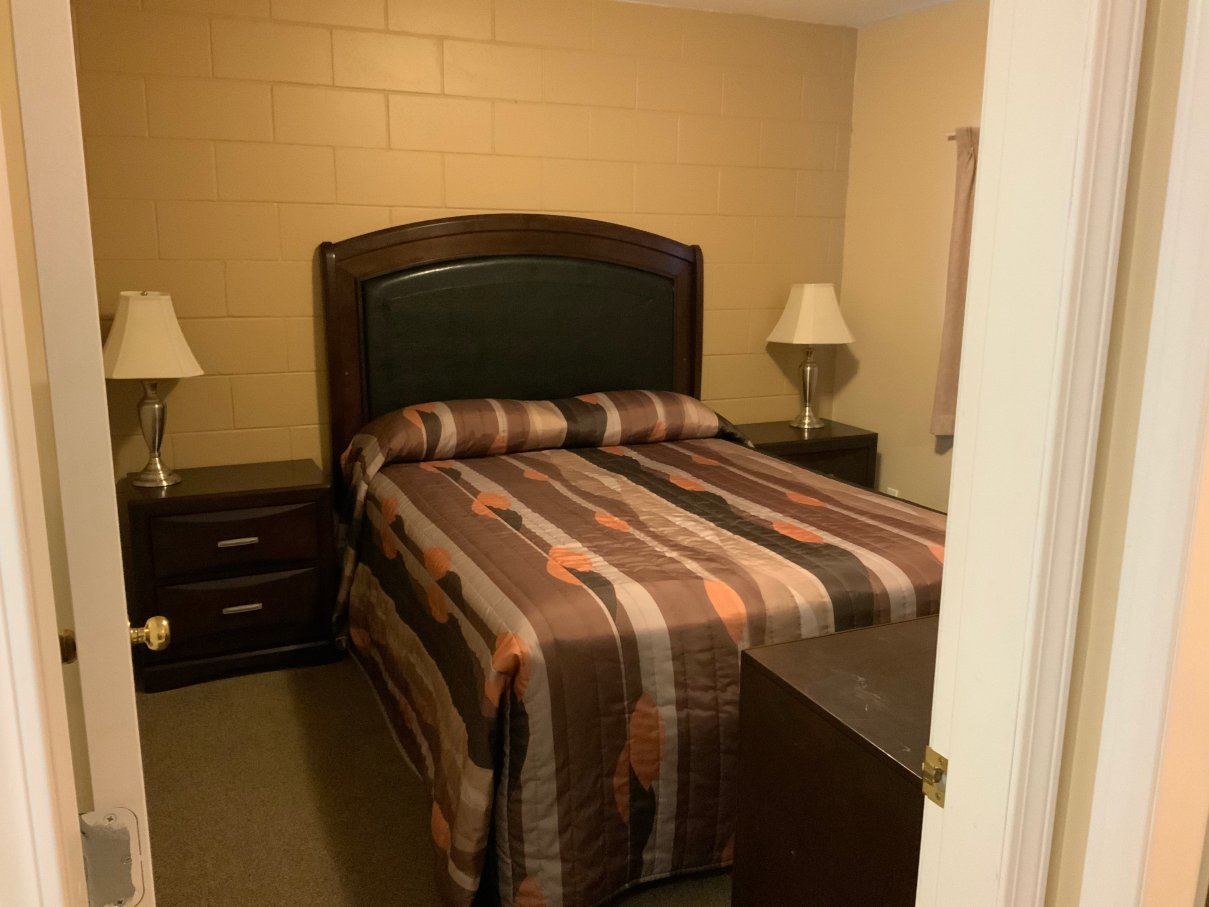 Monte Carlo Motel-官方