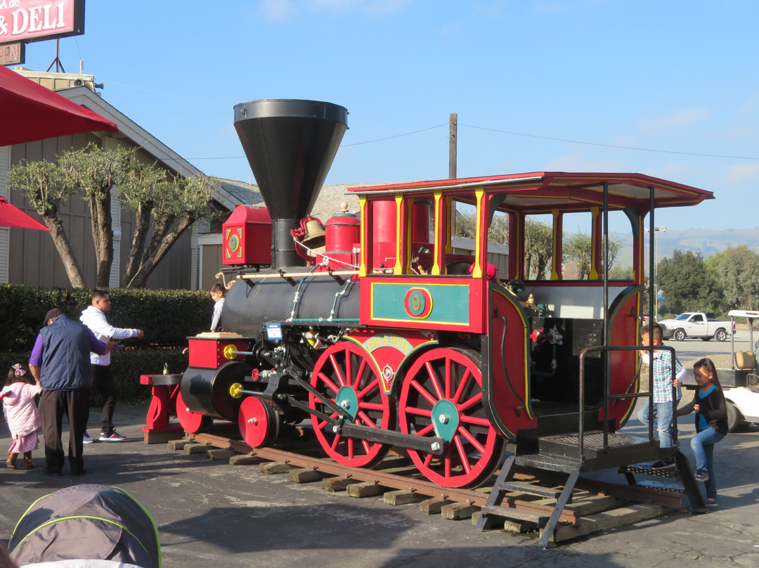 Casa de Fruta-霍利斯特必去景点