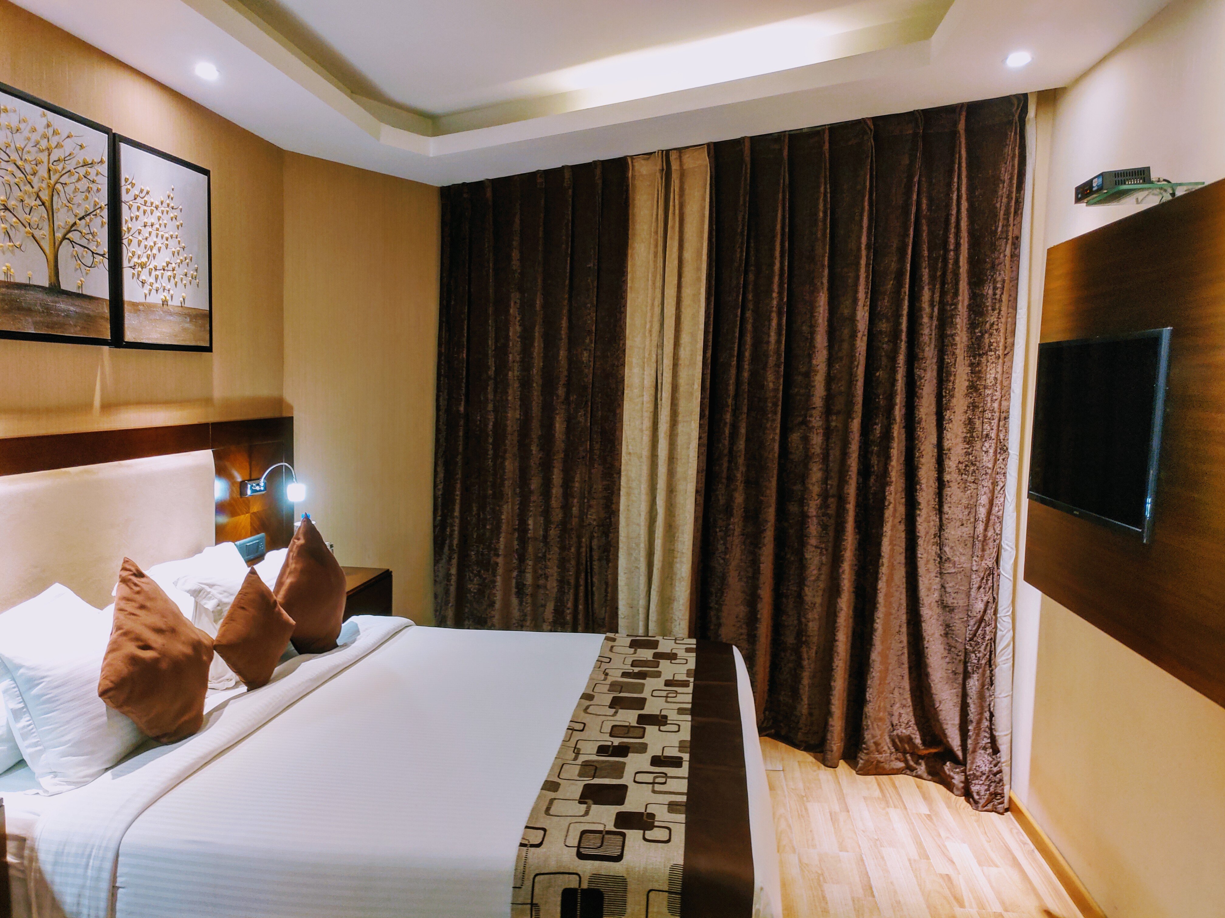 Delta Suites-官方