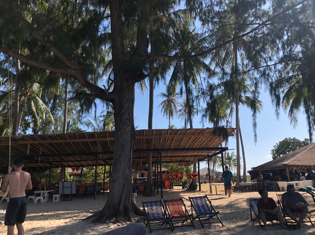 Naka Beach Bar-班巴克洛必去景点