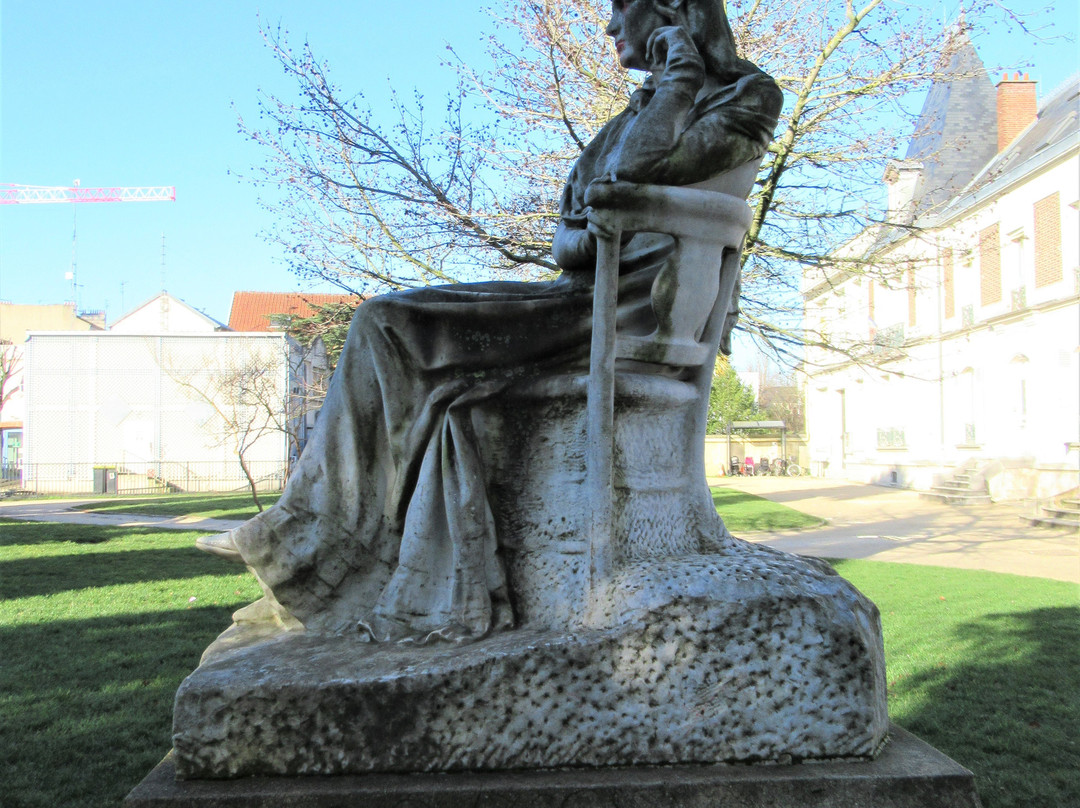 Square Hameln-圣莫代福塞必去景点