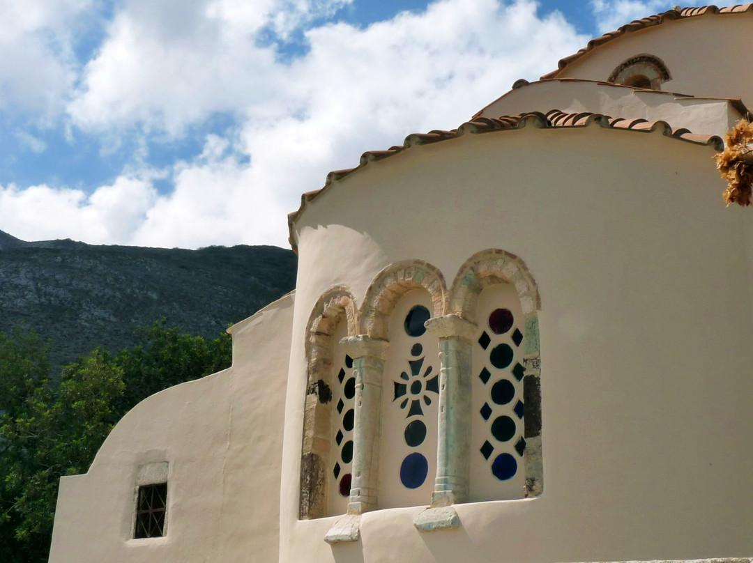 Ierós Naós Panagías Episkopís Thíras-Moni Profitou Iliou必去景点