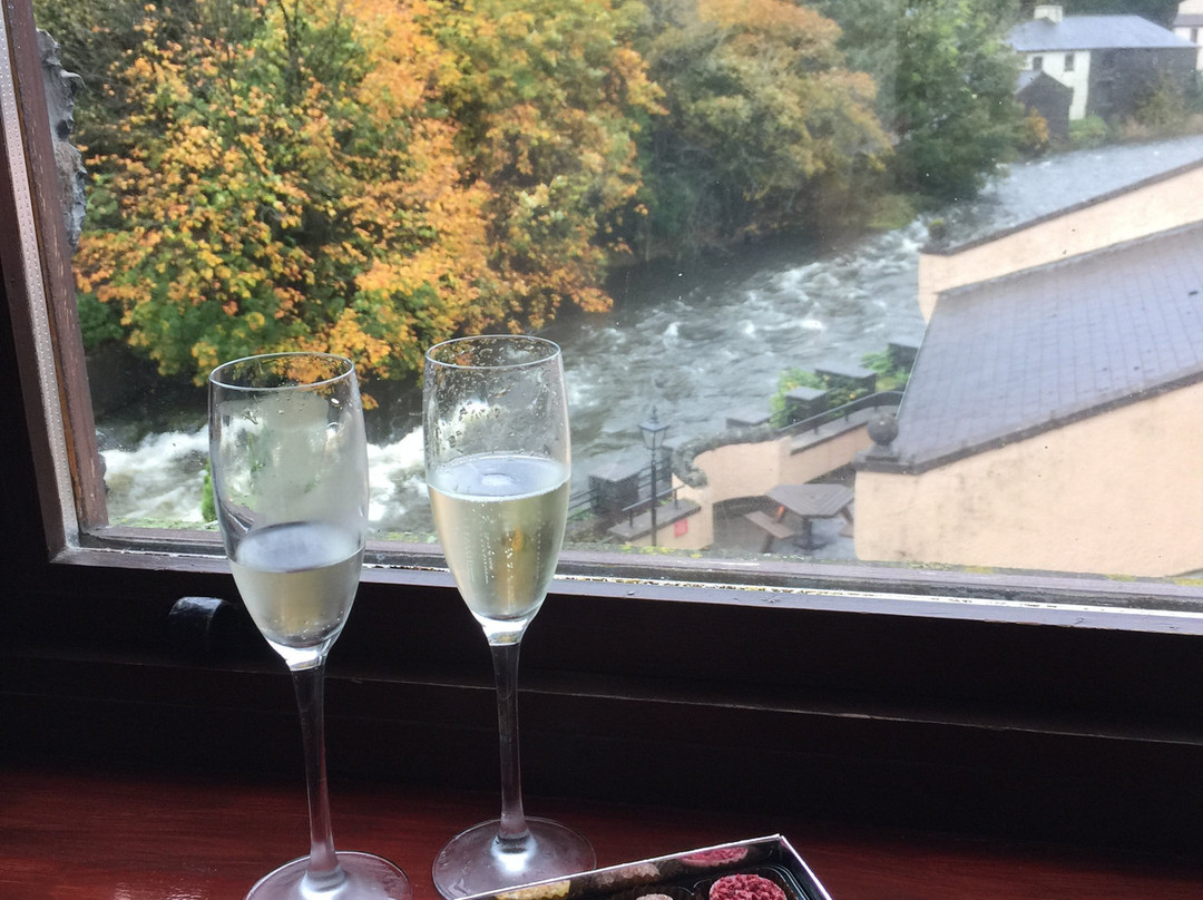 Whitewater Hotel & Leisure Club主图