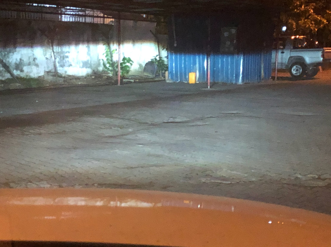 里卡士广场公寓酒店主图