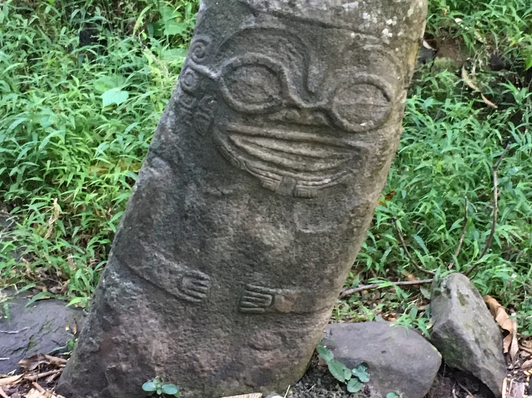 Tiki Souriant-Hiva Oa必去景点