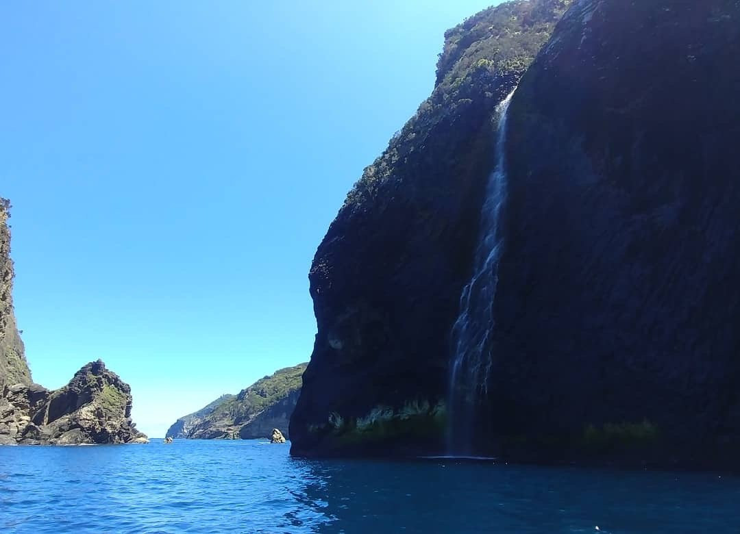 Flores by Sea-Santa Cruz das Flores必去景点