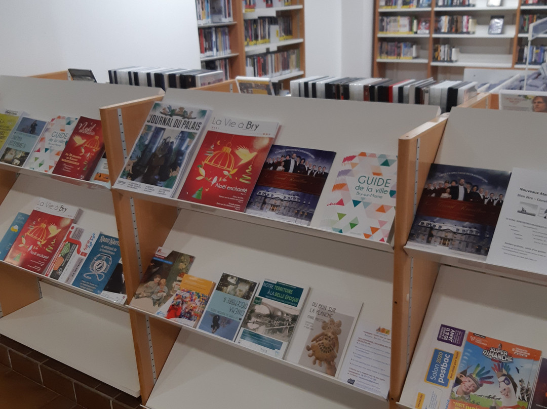 Mediatheque municipale Jules Verne景点图片