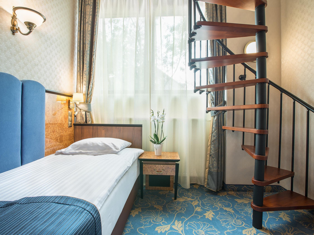 Knurow酒店住宿-Hotel Diament Plaza Gliwice