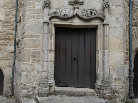 Ancien Hotel Beaumanoir-迪楠必去景点