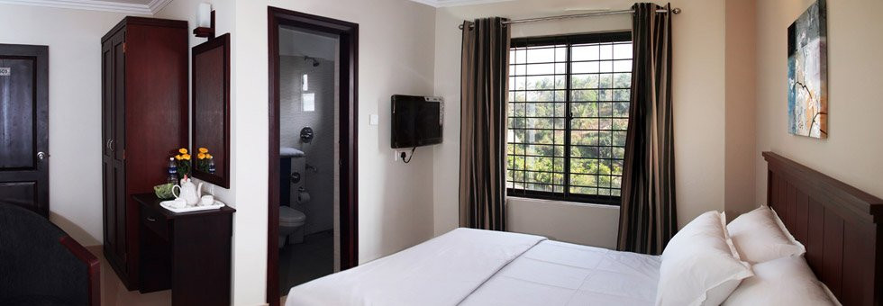 Century Grand Hotel主图