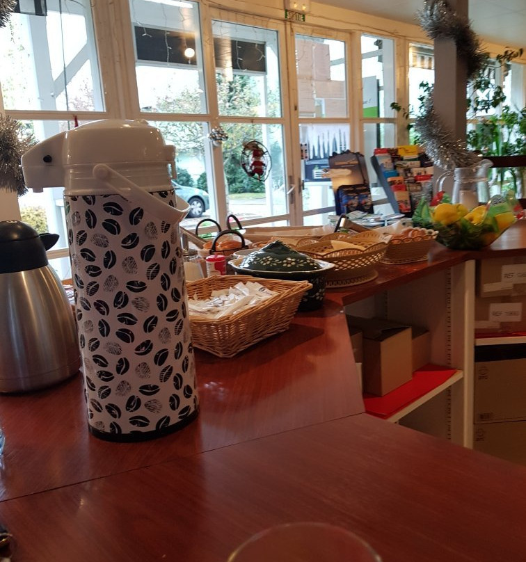 法斯特酒店主图