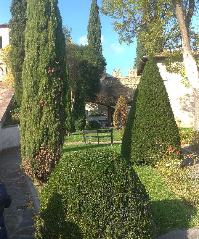 Castello Di Cusercoli景点图片