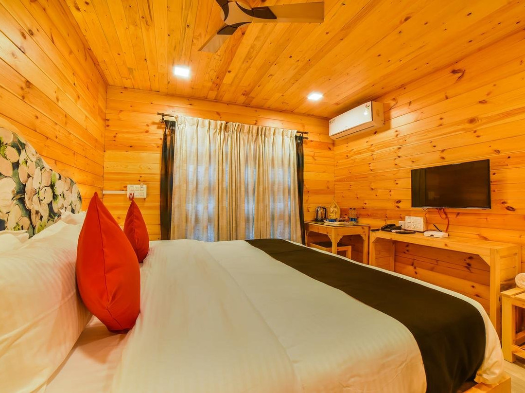 The Emerald Morjim主图