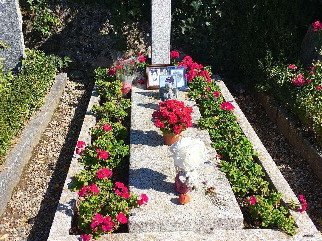 Audrey Hepburn's Grave-Tolochenaz必去景点