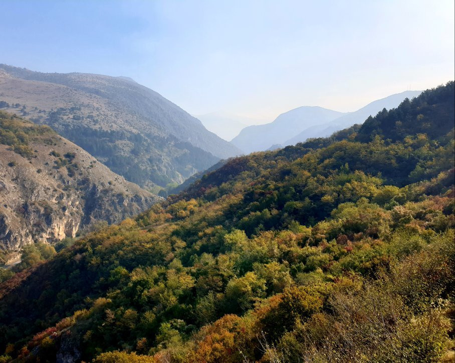 Go as Local-地拉那必去景点