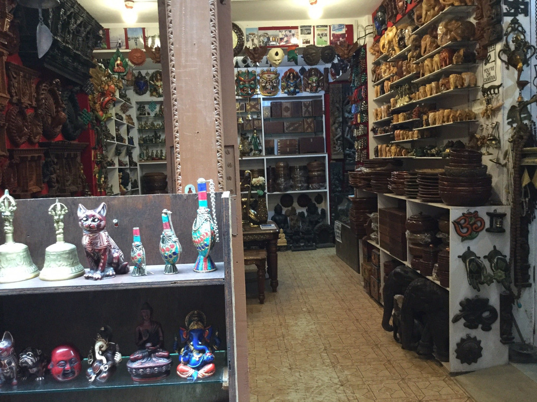 Peacock Shop-巴克塔布必去景点