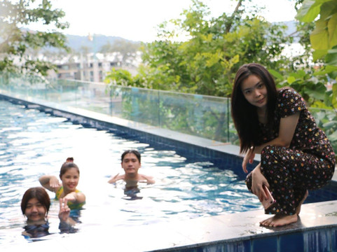 普吉岛阳光海滩度假酒店主图