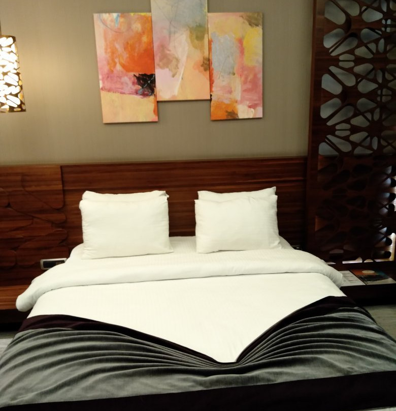 Gold Majesty Hotel主图