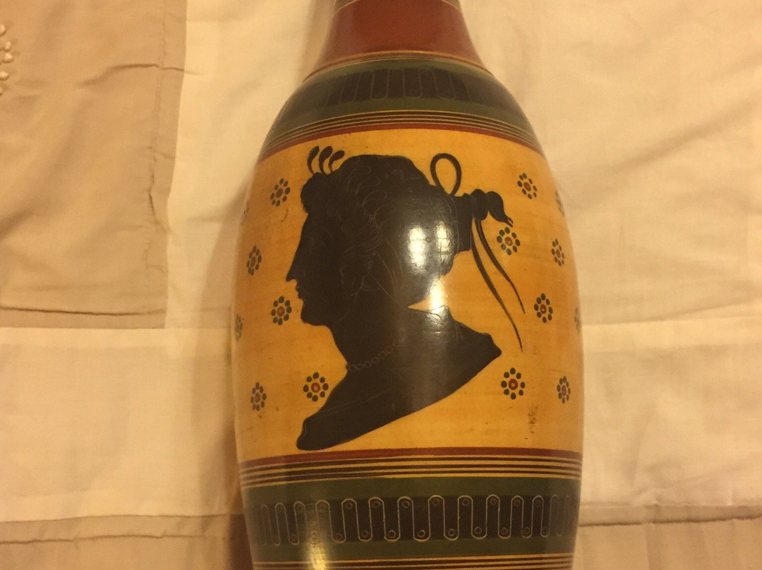 San Vicente旅游景点-Ceramica Toscana Manigrasso