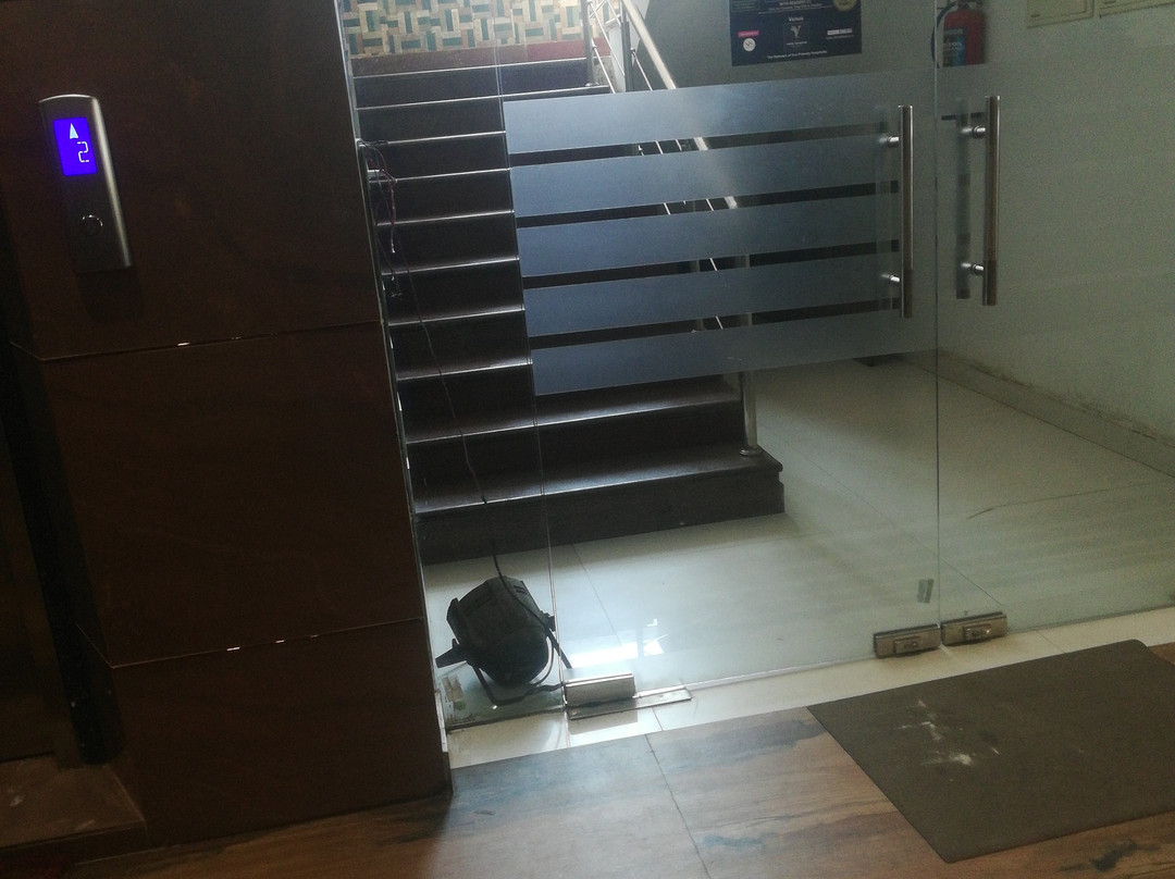 Capital O 23255 Yugantar主图