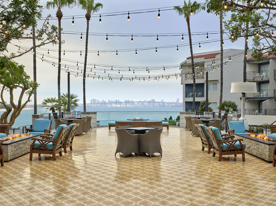 洛伊斯科罗纳多湾度假酒店主图