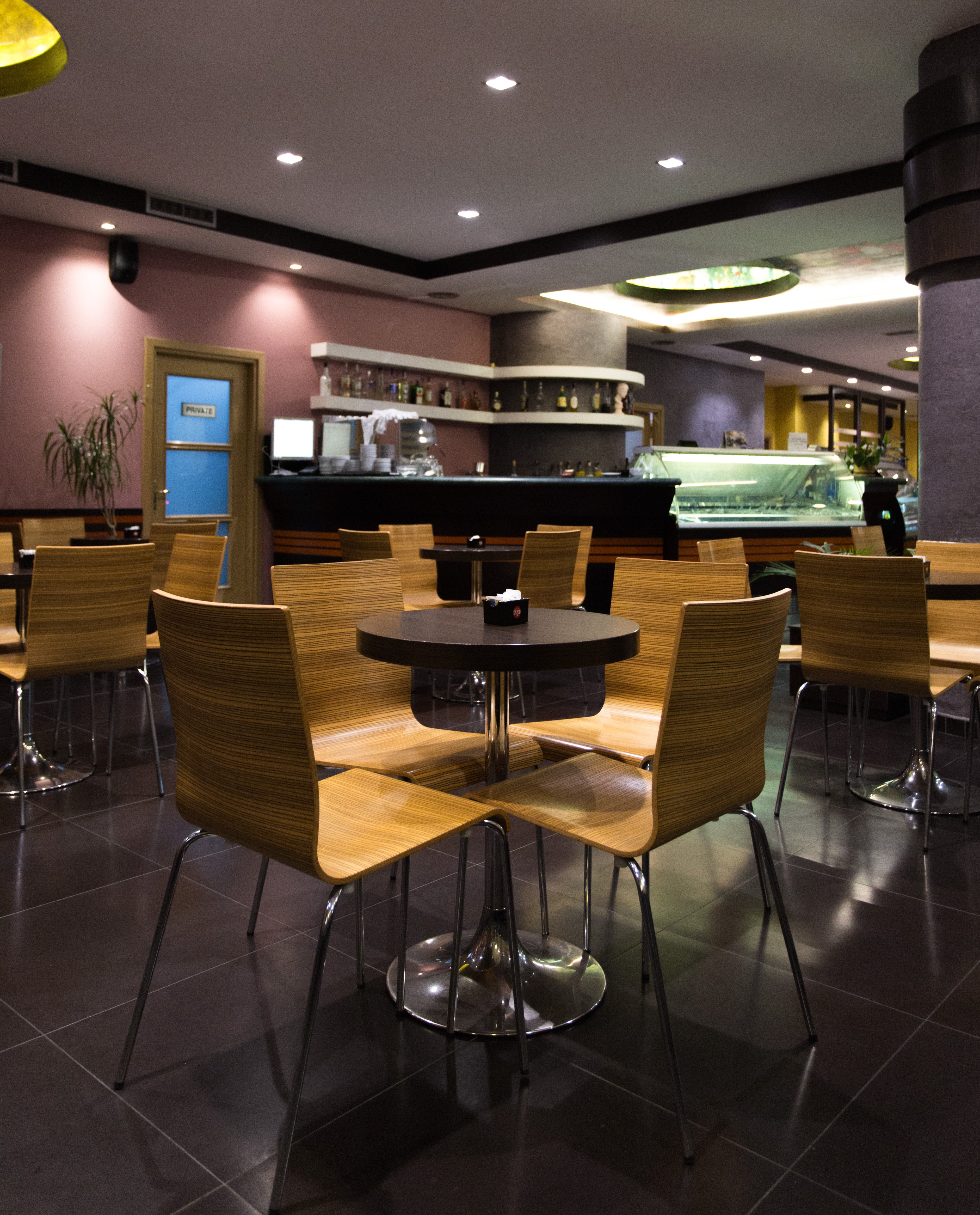 Hotel Continental-portrait