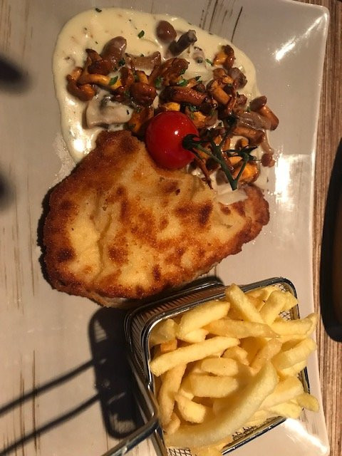 BASTENHAUS Hotel und Restaurant主图