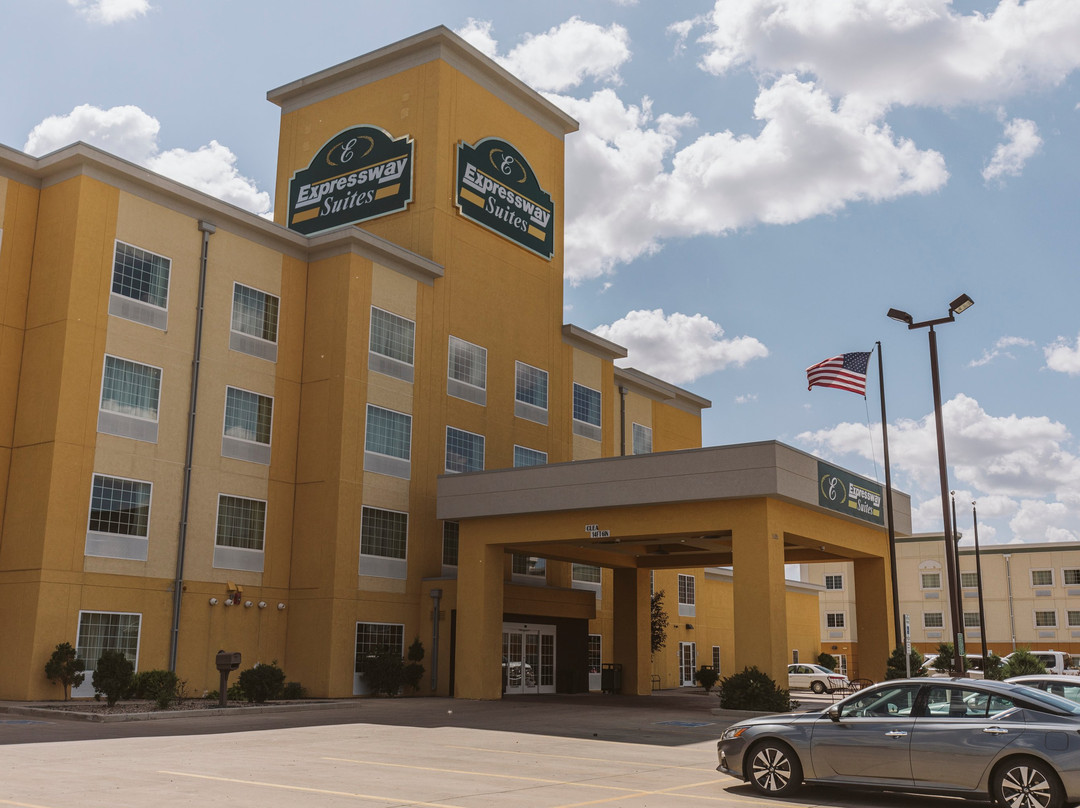 Highland Suites Minot主图