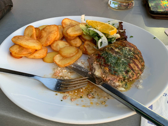 Clubhouse with ASV Restaurant