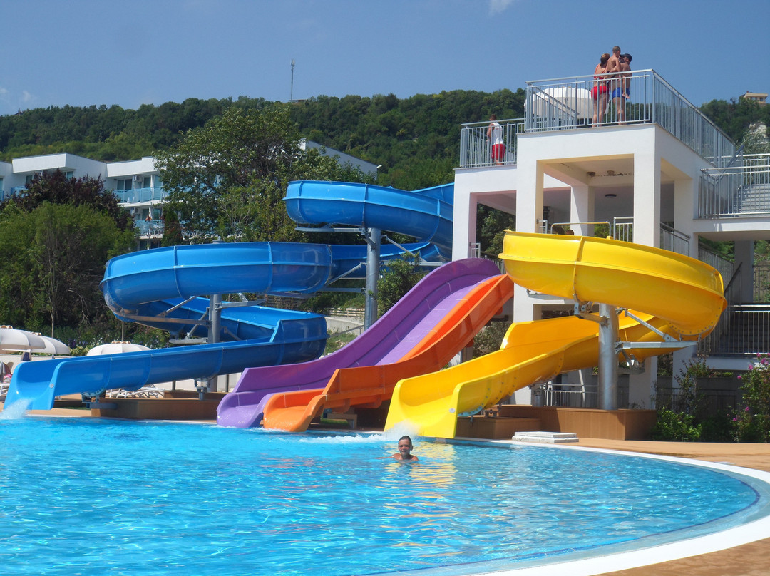 White Lagoon Beach Resort主图