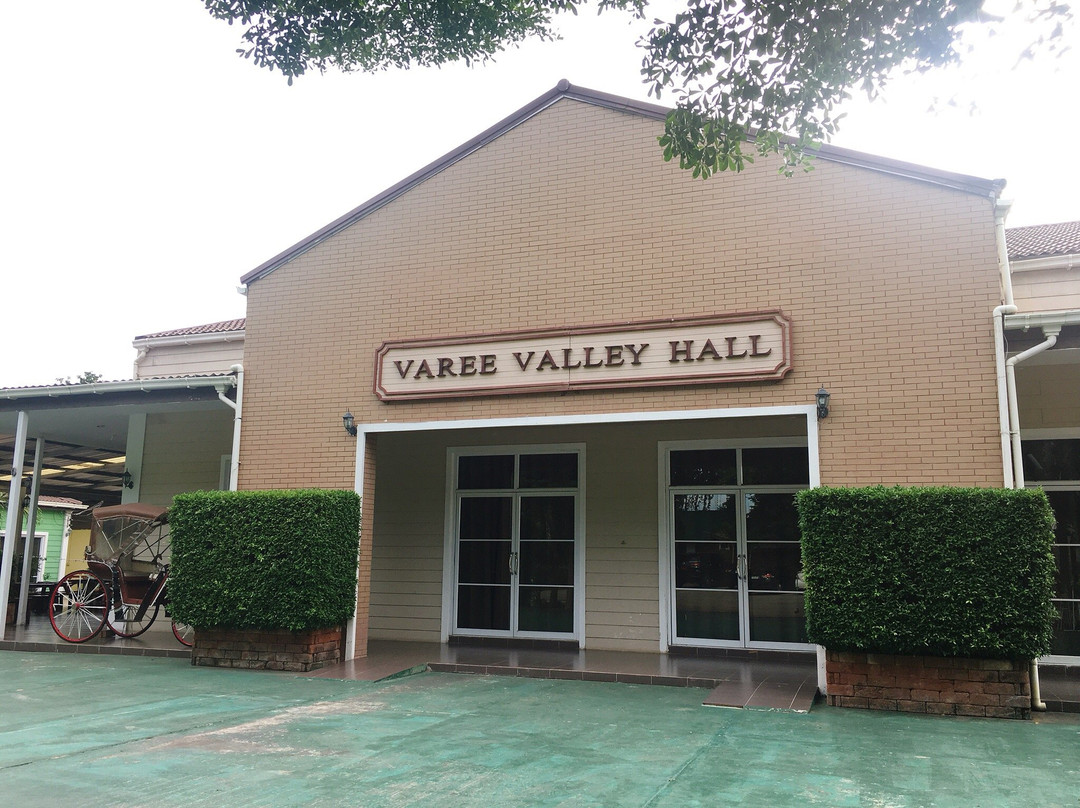 Varee Valley Resort and Restaurant主图