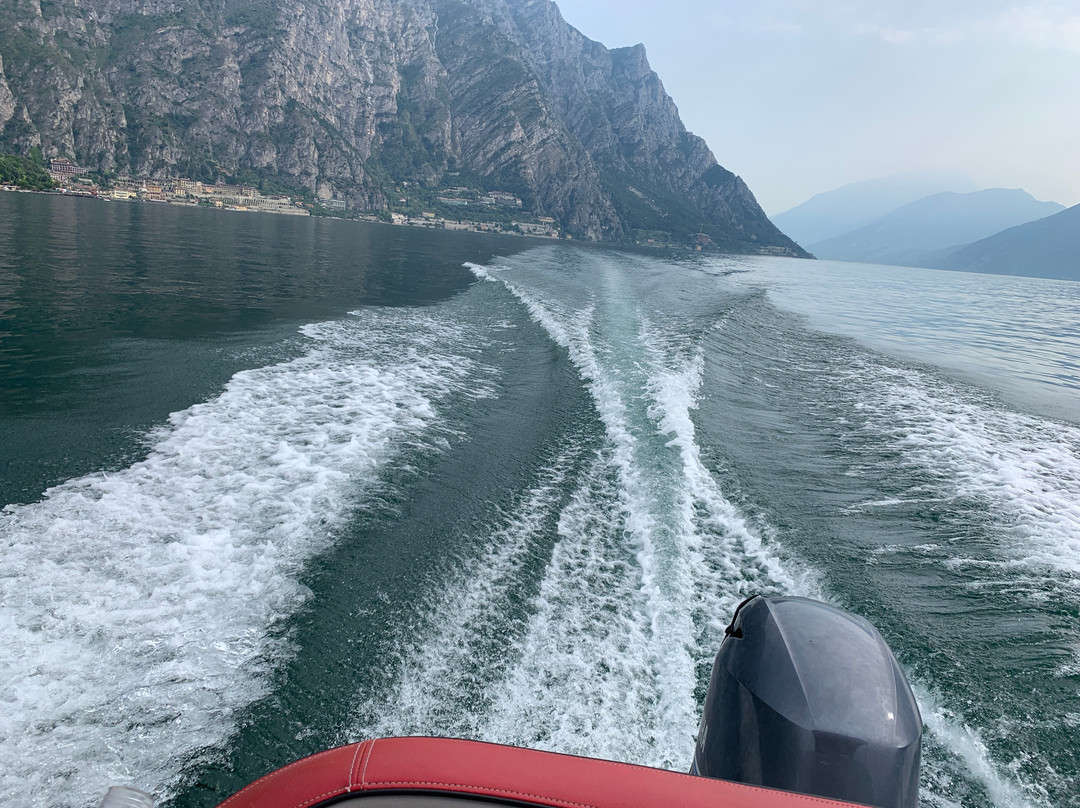 Limone Rent Boat-利莫内必去景点