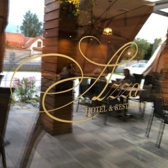 AZZA Hotel &Restaurant主图