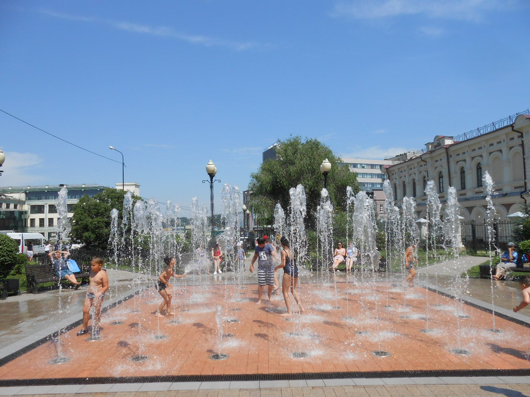 Fontain Near Artist's House-伊尔库茨克必去景点