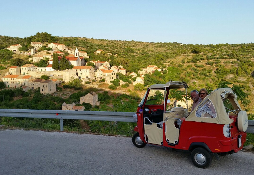 Hvar4You Travel Agency景点图片
