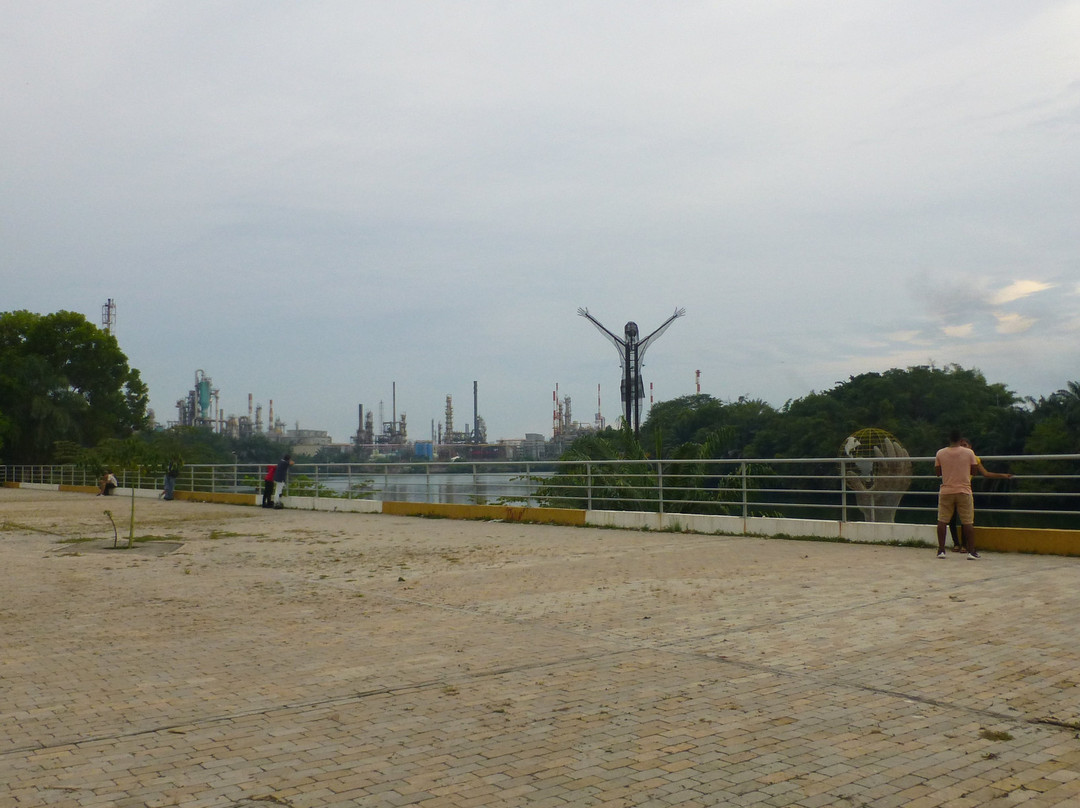 Cristo Petrolero景点图片