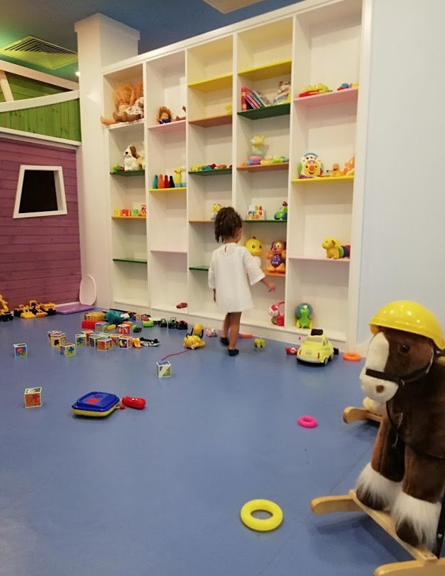 Merit Crystal Cove Hotel主图