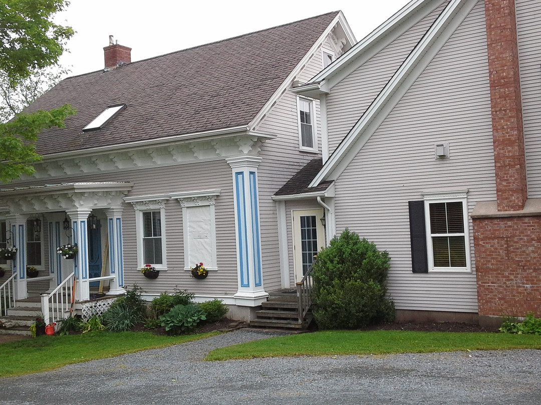 Cresthaven By The Sea , A Waterfront B&B主图